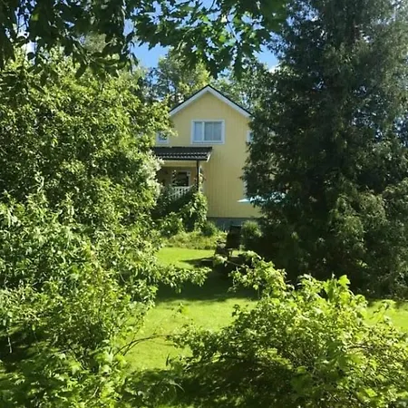 Omakotitalo Harjun Vieressae Aivan Keskustassa * Jyväskylä